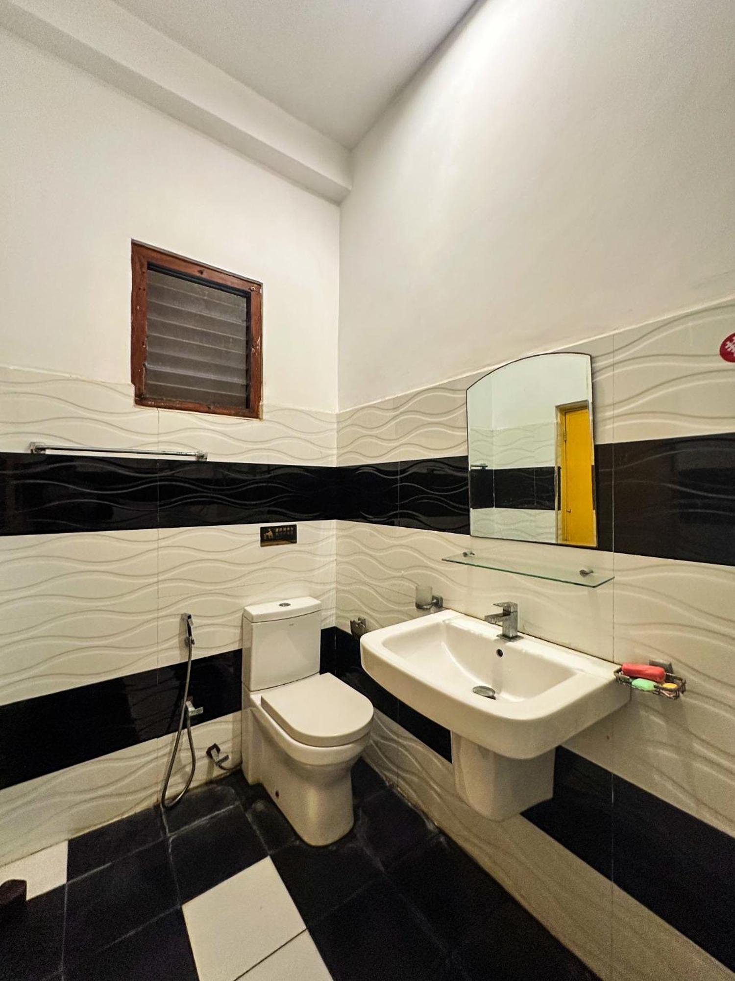 Готель New Panda House Ґалле Номер фото